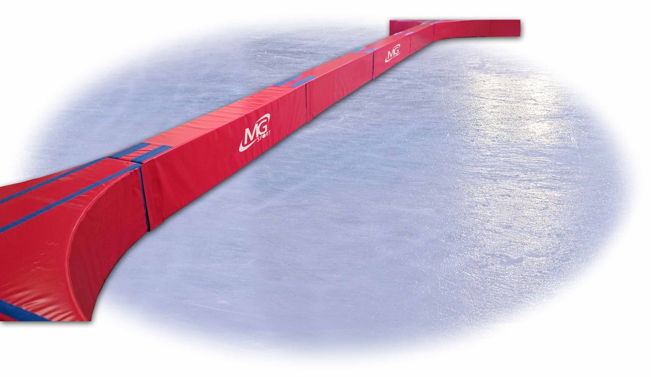 Séparateur de patinoire en mousse PU - housse soudée en PVC non feu M2 680g/m² Liaison par bandes agrippantes - Dimensions : 300 x 35 x hauteur 25 cm (bavettes de liaisons fournies)